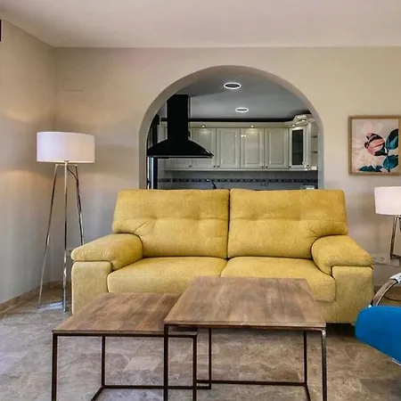 Moderno Apartamento, Inmejorable Ubicación *