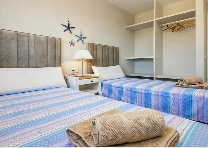 La Terraza Del Puente Y Mezqt-catedral *